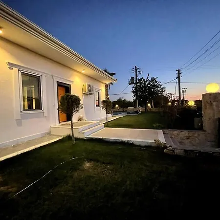 Villa Whitehouse Foca Foça